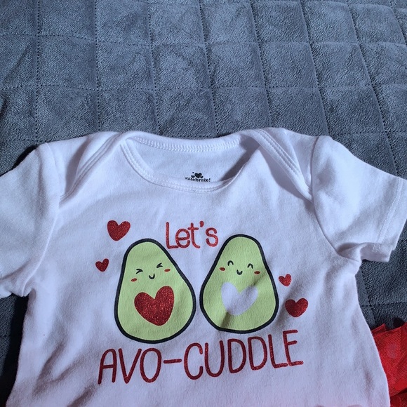 Cute Valentine onesie - Picture 2 of 5